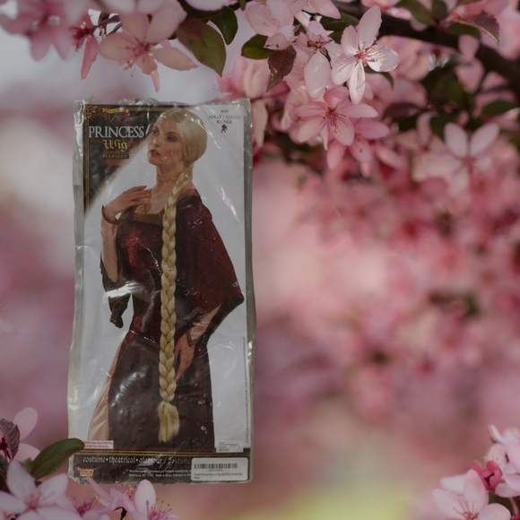 New Adult/Teen Long Blonde Princess Costume Wig - Picture 4 of 7